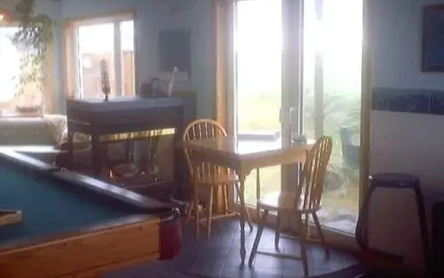 3 Moonlight Beach Suites