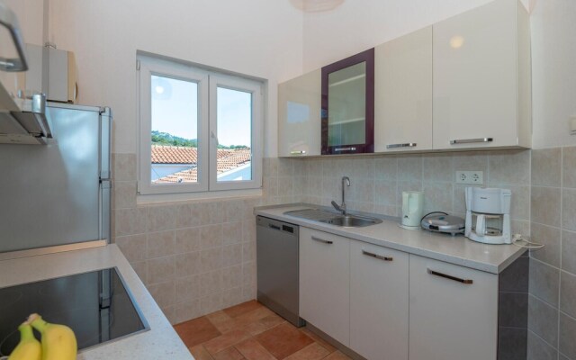 Amazing Home in Hvar With Wifi and 3 Bedrooms