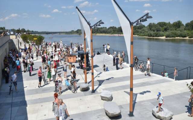 P&O Apartments Solec 13 with AC