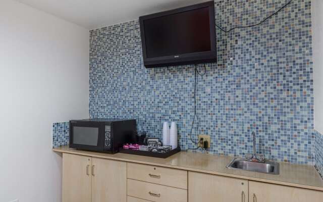 Motel 6 McAlester, OK