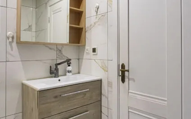 Влад апартаментс  на ул. Махалина д. 10