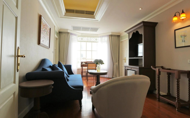 Hiranyakul  House