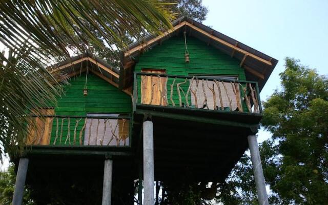 Yala Eco Tree House