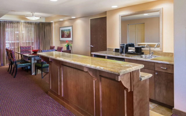 Embassy Suites by Hilton Loveland Conference Center