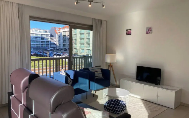 Apartment in Nieuwpoort With Terrace