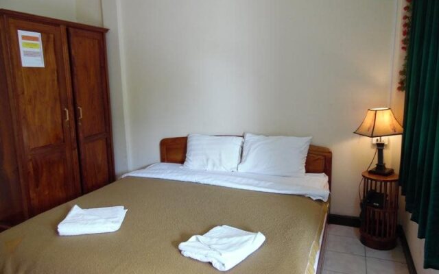 Dok Ban Hotel