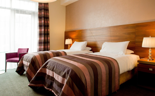 Moyvalley Hotel & Golf Resort