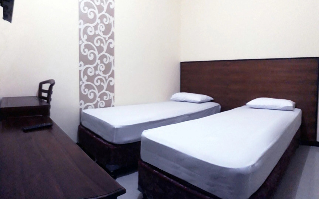 Hotel Pelangi Indah – Guest Rooms – Semarang