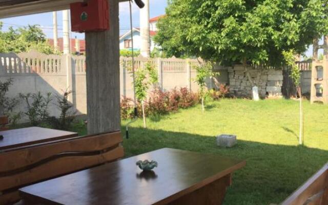 Roman Costinesti camere de inchiriat