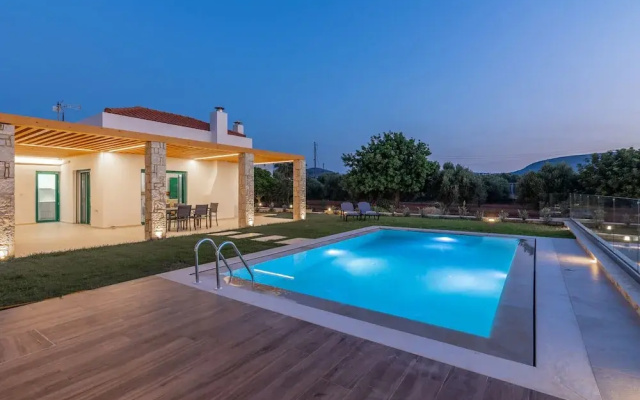 Sandi Villa