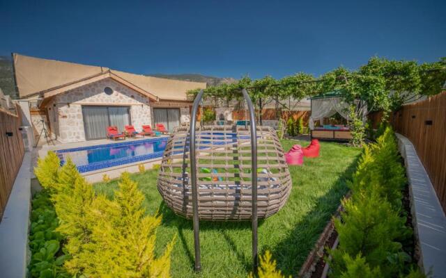 Zorlu - 2 Bedroom with jacuzzi in Kalkan