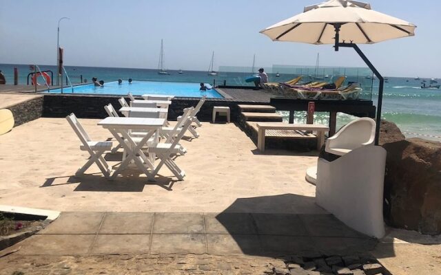 AJP Holidays - Porto Antigo 2 Beachfront Apartment