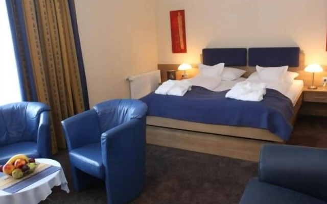 Hotel Lenauhof