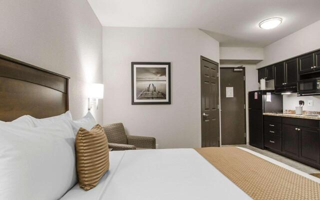 Suburban Extended Stay Hotel Estevan