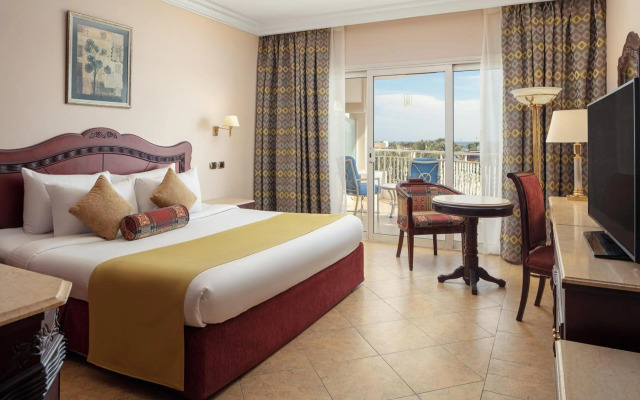 Palm Royale Resort - Soma Bay