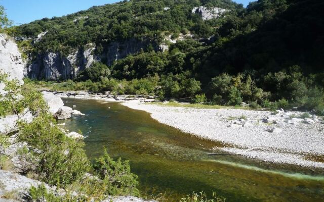 Domaine de Saint Cerice en Ardèche Sud