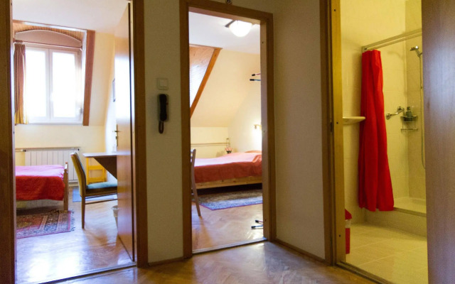 Budavar Bed and Breakfast