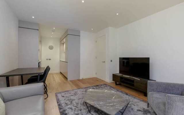 Luxury Apartment - Quartermile
