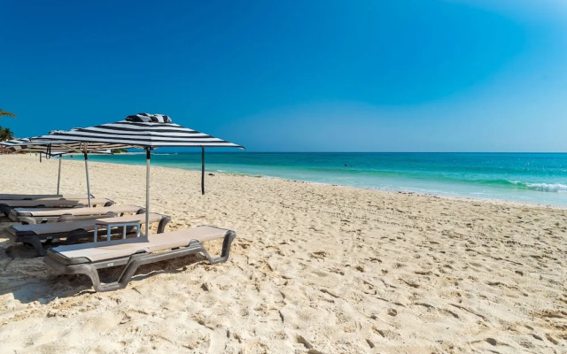 Z Casa Girasol 2 Bedroom Condo by Redawning