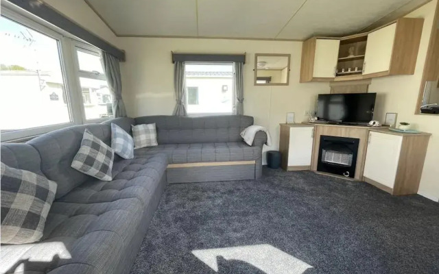 Great Caravan With Homely Feel in Clacton-on-sea