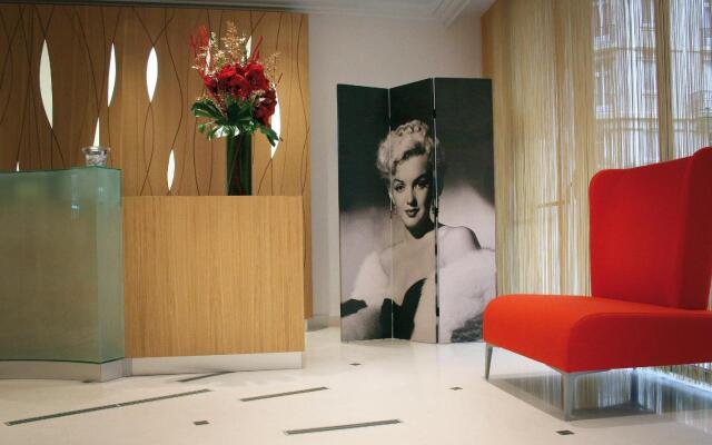 Hôtel Westside Arc de Triomphe