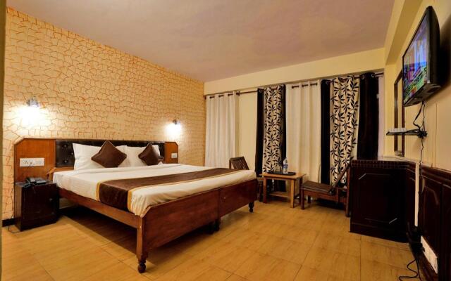 Hotel Atithi Mall Road