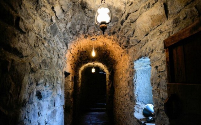 Kilmartin Castle