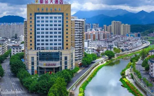 Longyan Wuping Zijin Hotel