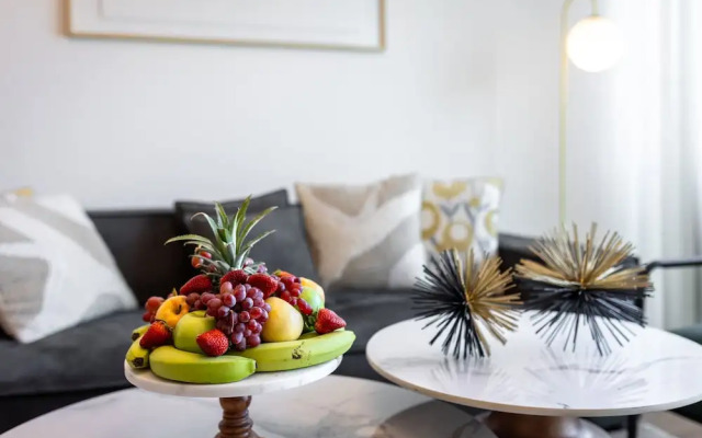 DXB - Vida Residences Dubai Marina - 4308 - DM