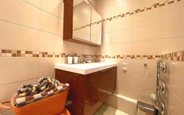 5th Line Apartment, 300m to the beach