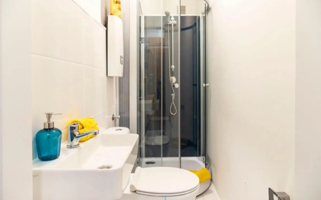 Cozy 2 room apartment next to Hermannstraße