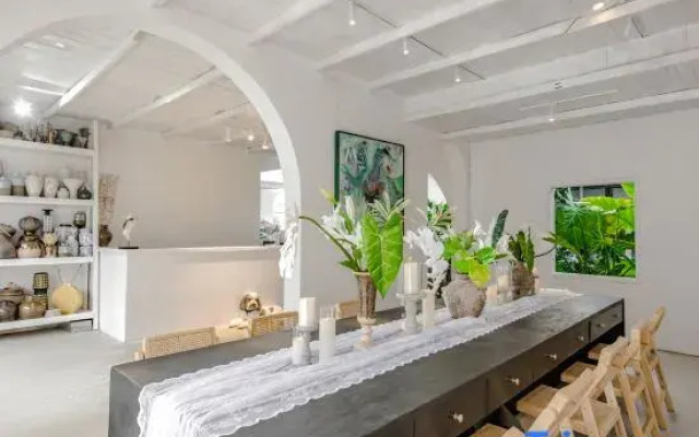 THEPLANTS Aesthetics Homestay.