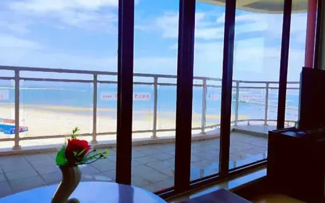 Xinsuihai Seaview Apartment (Yingkou Shanhai Square Vanke Shop)