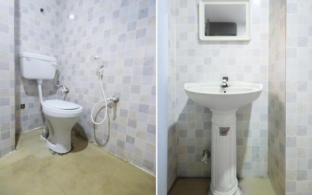 OYO 62733 Bs Residency