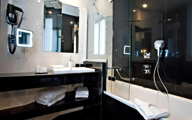 Colonnade Hotel London