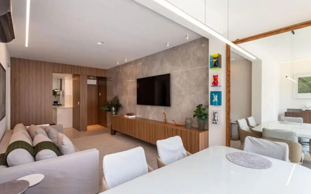 5 Minutes From Ipanema Beach J303