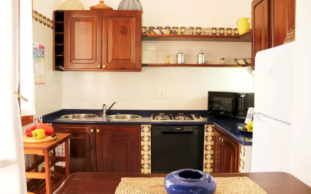 Villino Kenzia 4 Bedrooms Apartment in Stintino