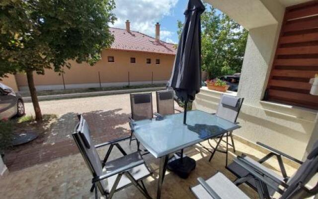 Semiramis Apartman