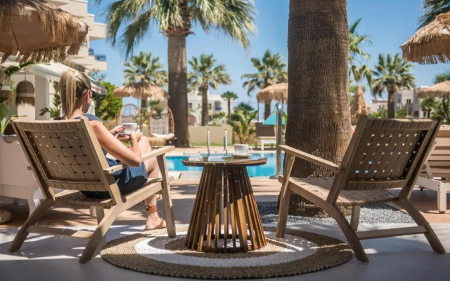 Ammos Boutique Apartments & Suites