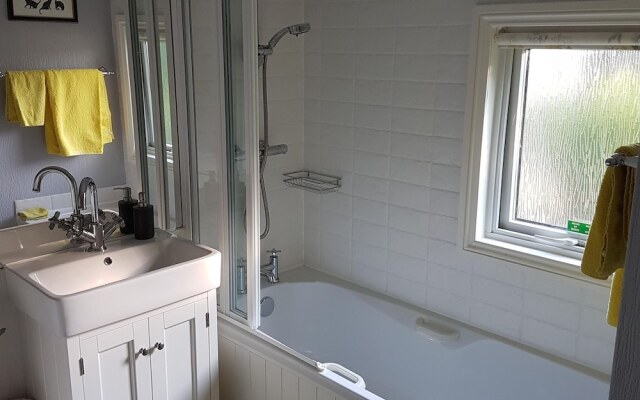 Quaint Holiday Home in Hastings With Patio