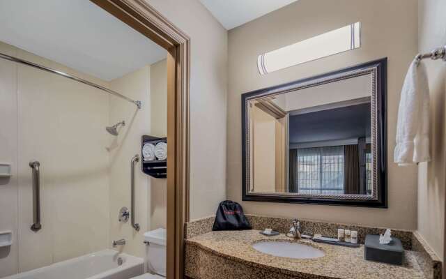 La Quinta Inn & Suites by Wyndham Carlsbad - Legoland Area