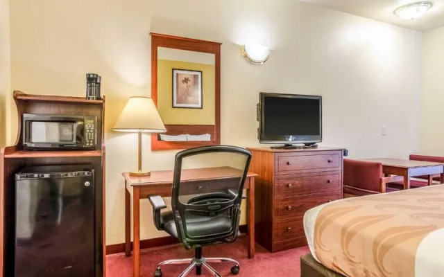 Holiday Inn Express Wichita North - Park City