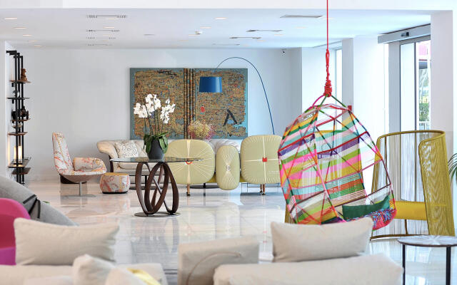 Hotel Athena