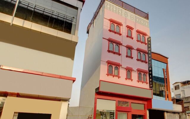 OYO 44366 Webmienz Hotel