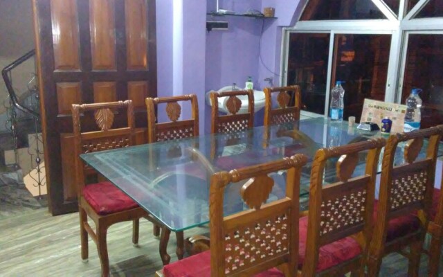 Royal Guest House & Service Apartment