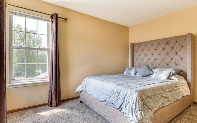 Indianapolis Vacation Rental ~ 7 Mi to Downtown!