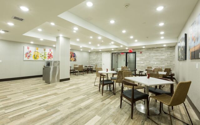 Hotel Ninety Five