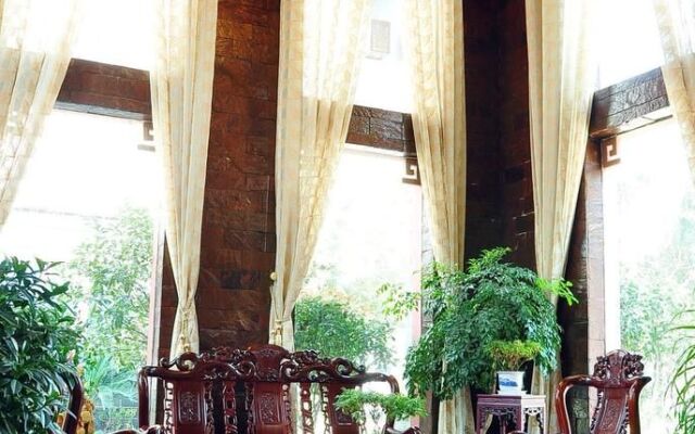Jingzhou Yunlongshangfang Hotel