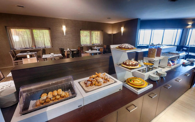 Albavilla Hotel & Co.