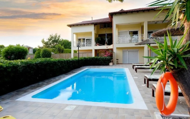 Island Rodos Pool Suites
